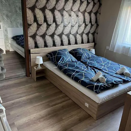 Zoeldhaz Panzio 4* Gyenesdias