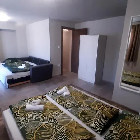 Zoeldhaz Panzio 4*