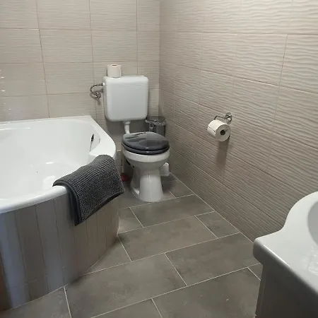 Zoeldhaz Panzio 4* Gyenesdias