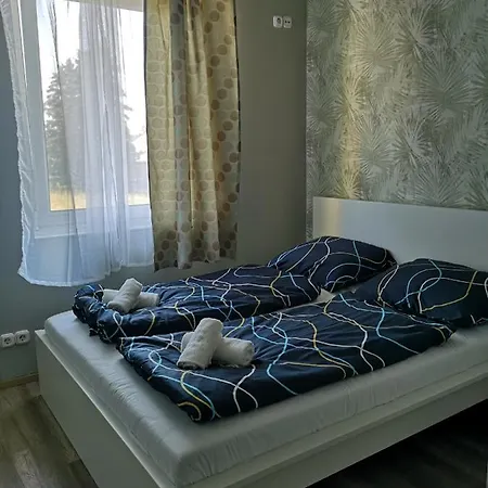 Zoeldhaz Panzio Bed & Breakfast