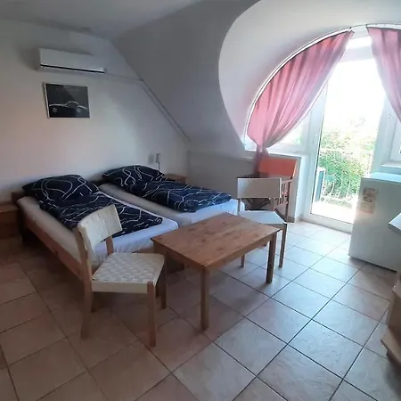 Zoeldhaz Panzio Bed & Breakfast