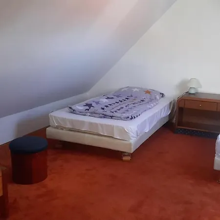 Zoeldhaz Panzio Gyenesdias