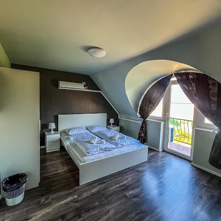 Zoeldhaz Panzio B&B 4*