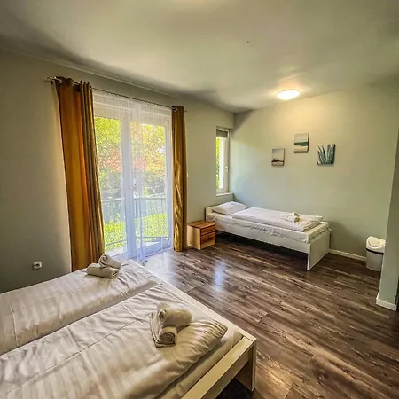 B&B Zoeldhaz Panzio 기에네스디아스