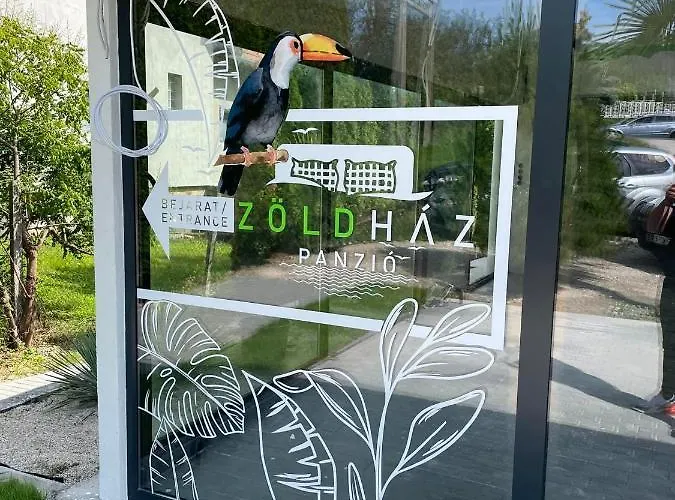 Zoeldhaz Panzio 根尼斯迪亚斯