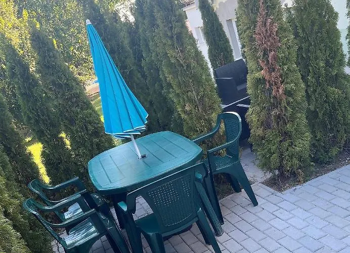 Zoeldhaz Panzio גיינסדיאס