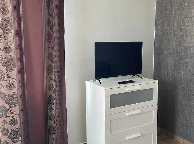 Zoeldhaz Panzio 4* גיינסדיאס